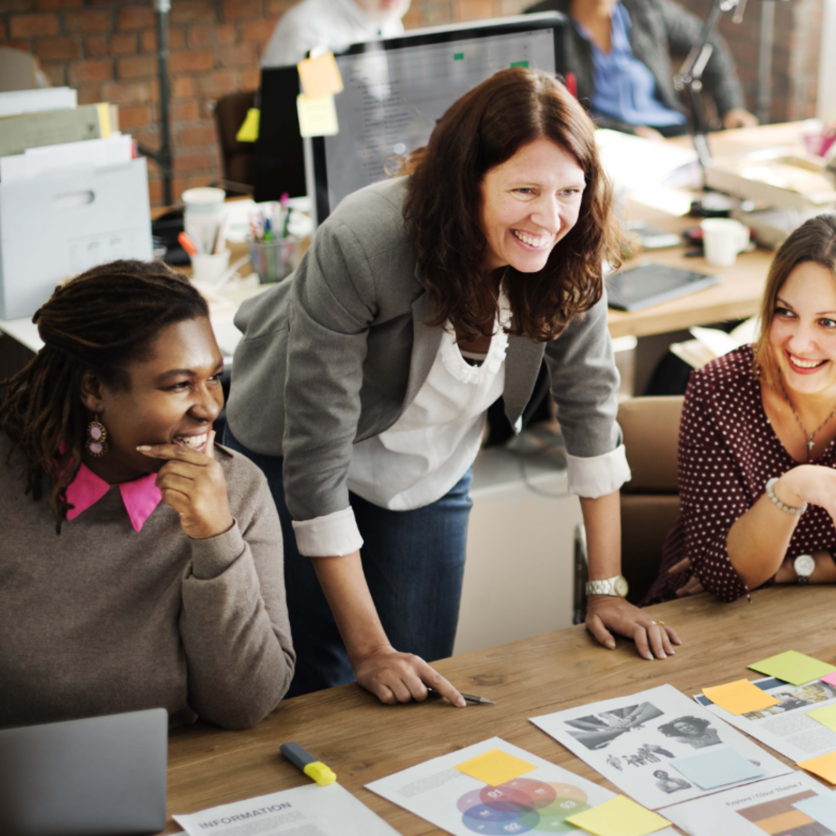 meeting, brainstorming, post it notes